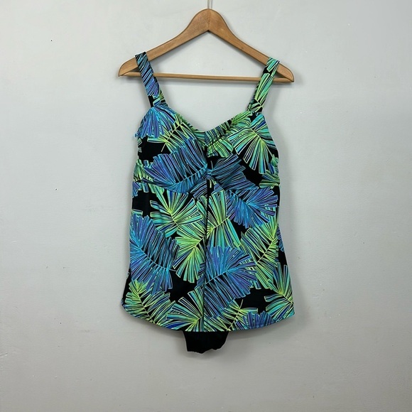Avenue Palm Leaf Print Plus Size One Piece Swimsuit Sz 20 - Picture 2 of 10